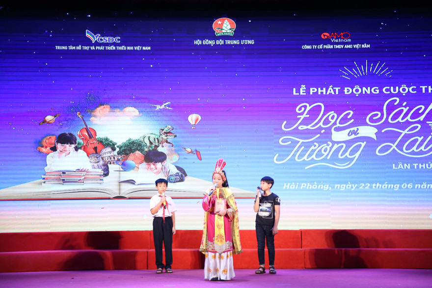 Các em thiếu nhi lan tỏa tinh thần đọc sách tại lễ phát động