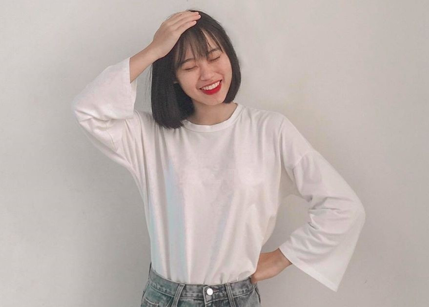 Chân dung nữ sinh viên Trần Thị Hà Trang thức đến 2h sáng dọn dẹp phòng cách ly và những lời nhắn ấm áp. 