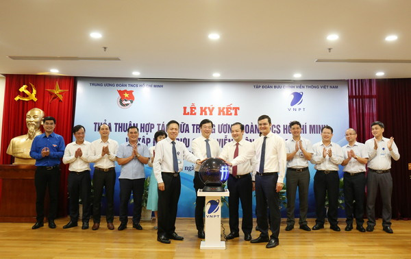 Lãnh đạo T.Ư Đoàn và VNPT ký kết chương trình hợp tác giai đoạn 2019 - 2022