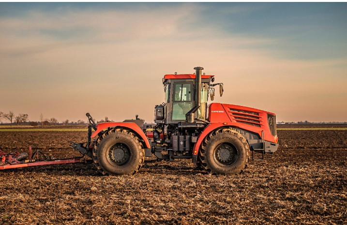 Kirovets Premium- thế hệ máy kéo hiện đại nhất của Nga hiện nay.