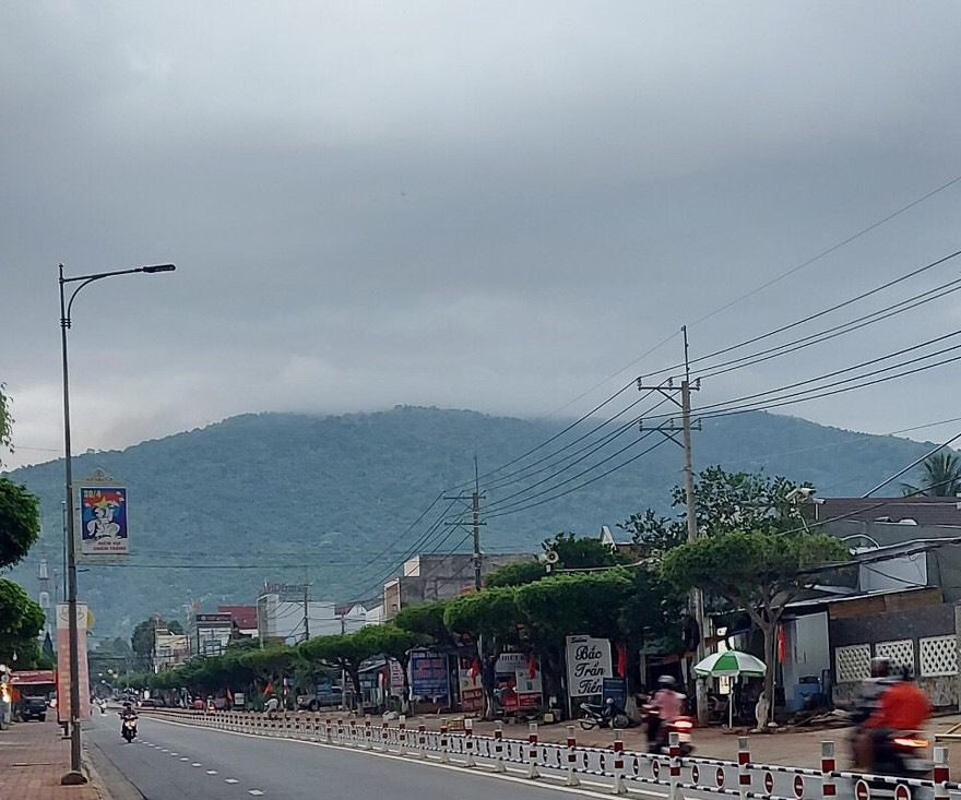  Phượt thủ tử vong khi leo núi Chứa Chan