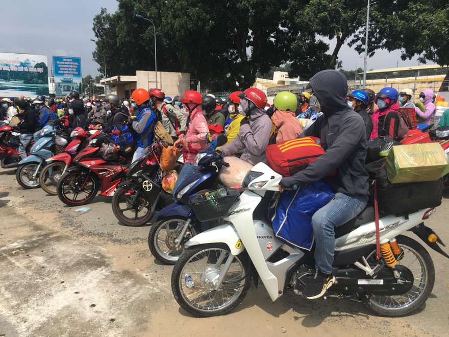 Đồng Nai tổ chức, hướng dẫn đưa 20 nghìn người về quê 