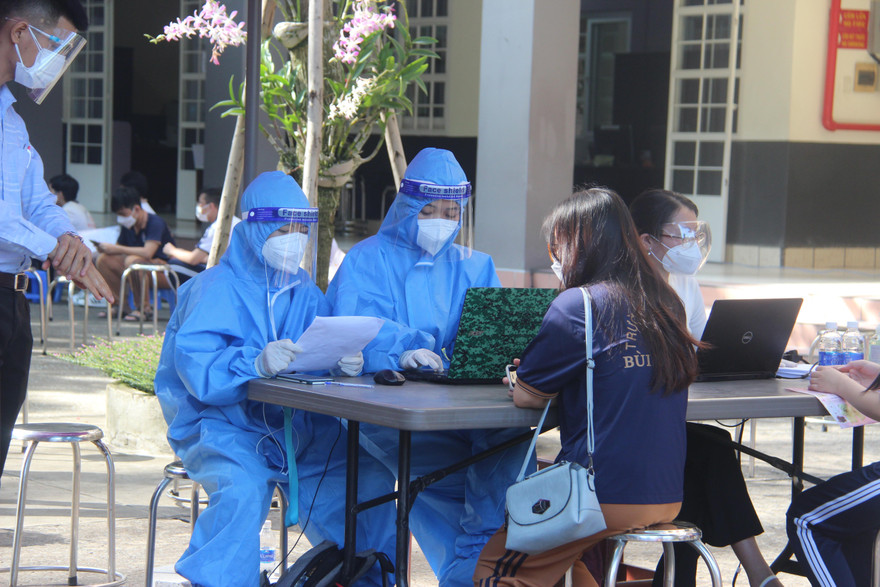 Bệnh nhân COVID-19 tăng cao, Đồng Nai thiếu thuốc điều trị