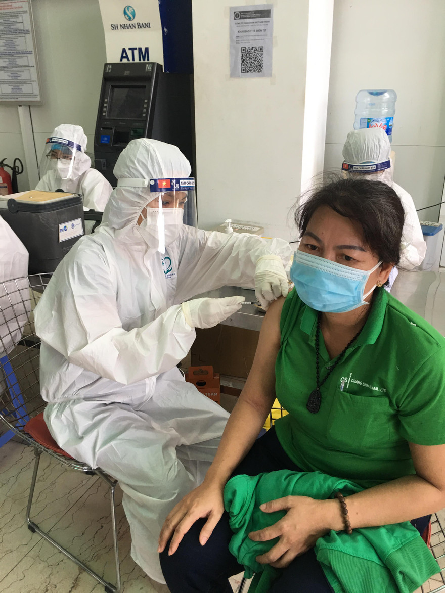 Đồng Nai: 100% người từ 18 tuổi trở lên đã tiêm mũi 1 ngừa COVID-19