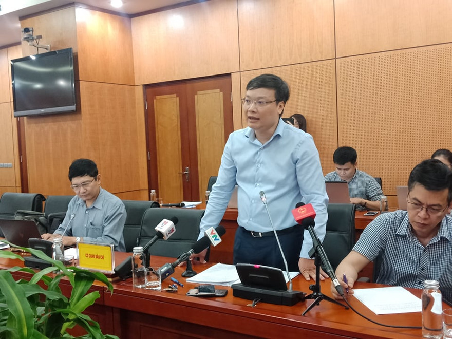 Ông Trương Hải Long, Vụ trưởng Vụ Công chức viên chức