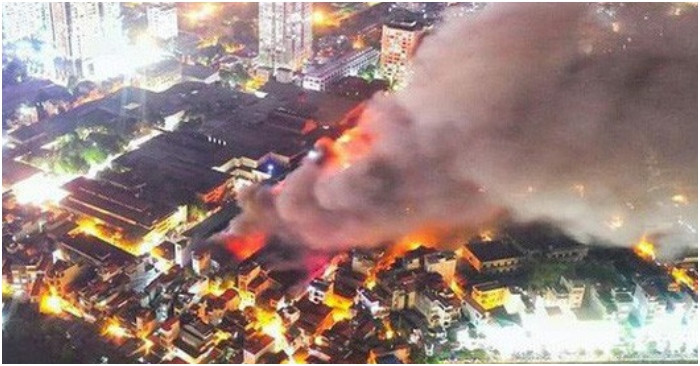 Bộ TN&MT từng đề nghị có lộ trình di dời các cơ sở sản xuất như nhà máy Rạng Đông ra khỏi khu dân cư