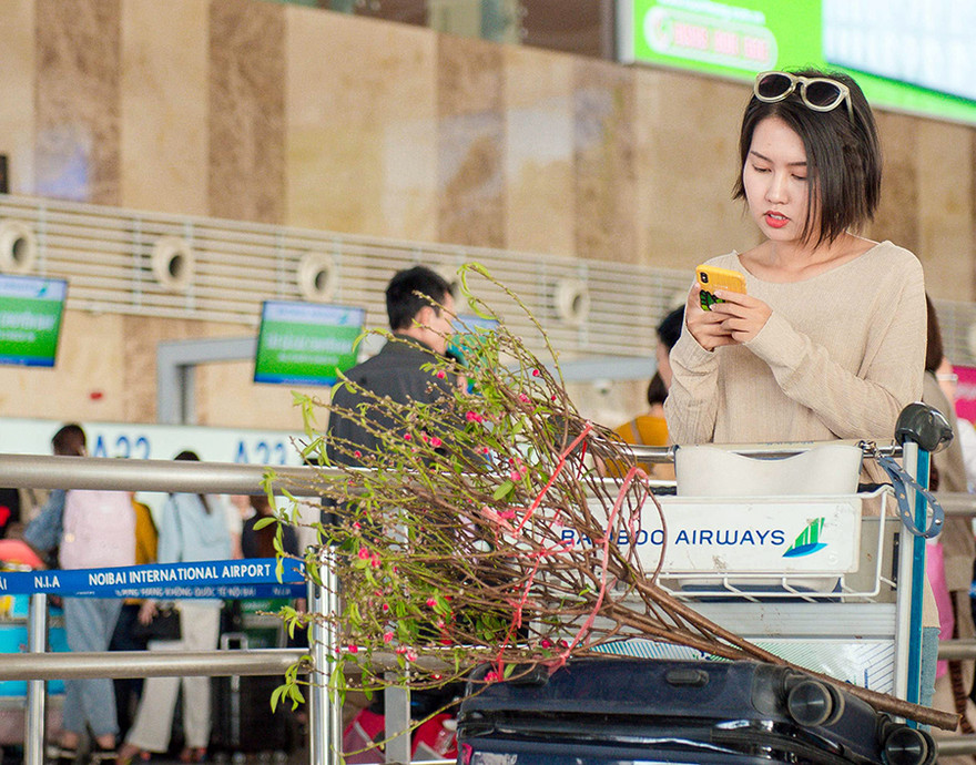 Hàng không đồng loạt giảm giá vé bay Tết chiều ít khách