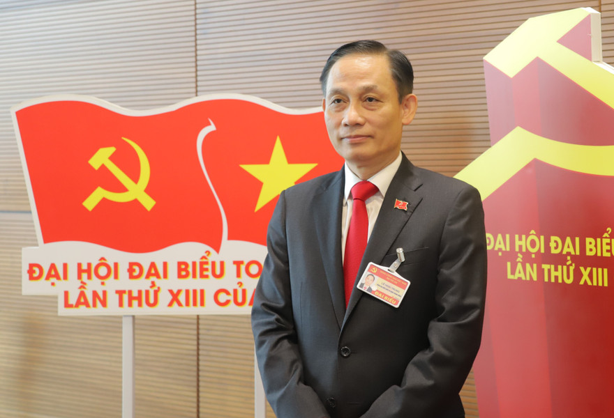 Thứ trưởng Bộ Ngoại giao Lê Hoài Trung. Ả: Như Ý