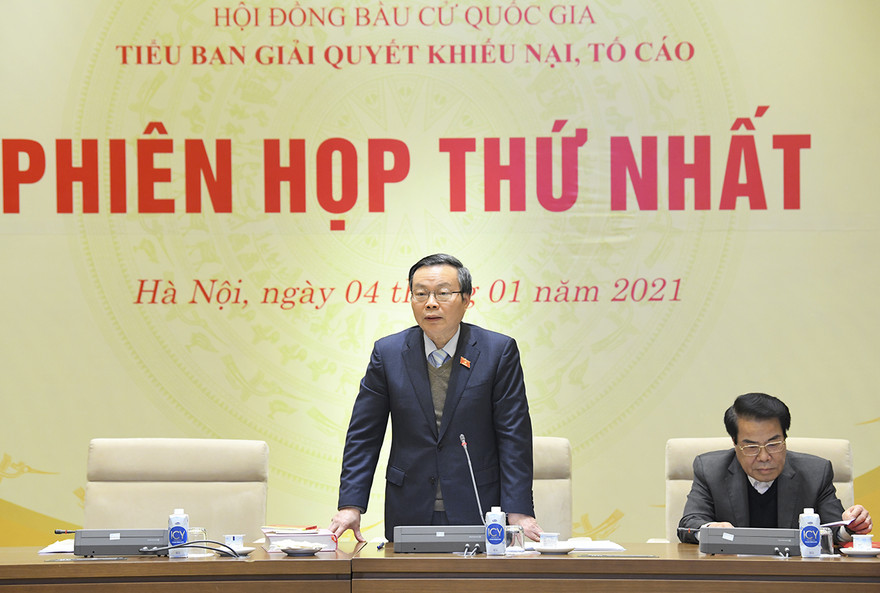Tiểu ban Giải quyết khiếu nại, tố cáo của Hội đồng Bầu cử Quốc gia họp phiên thứ Nhất. Ảnh QH