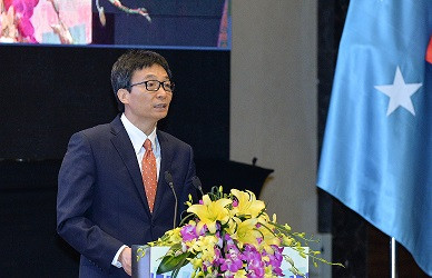 Phó Thủ tướng Vũ Đức Đam nhấn mạnh biến đổi khí hậu đã là nguy cơ hiện hữu. Ảnh: Đặng Nam.