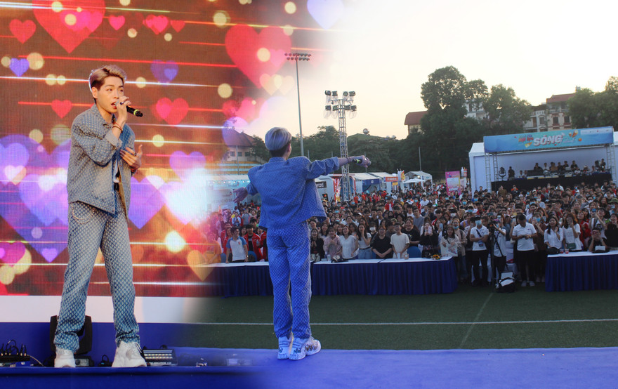 Phát 'sốc' với lượng sinh viên 'đổ bộ' Sóng Festival xem Đức Phúc biểu diễn