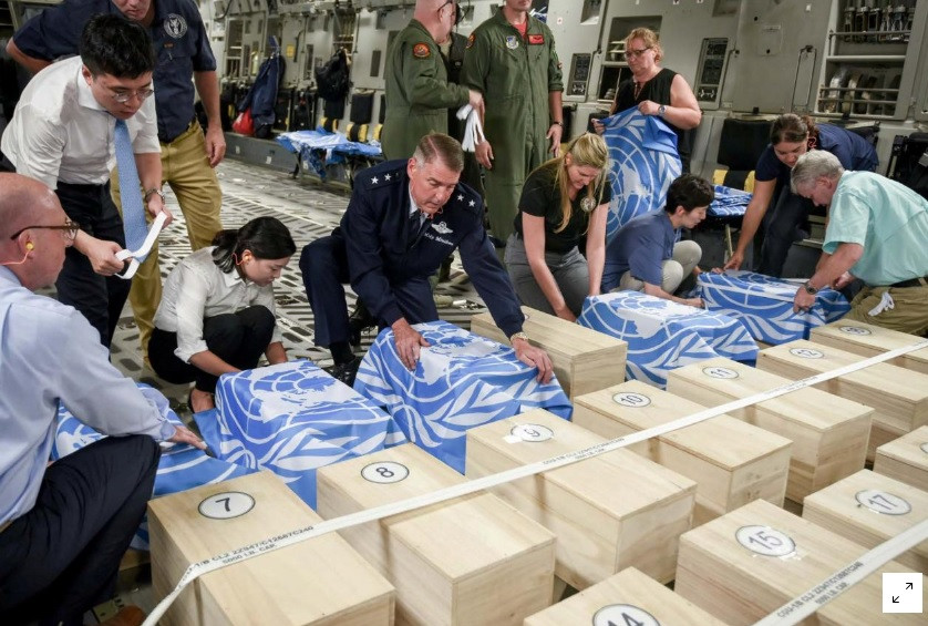 55 bộ hài cốt lính Mỹ được hồi hương sau khi cuộc chiến Triều Tiên kết thúc hơn 60 năm qua.