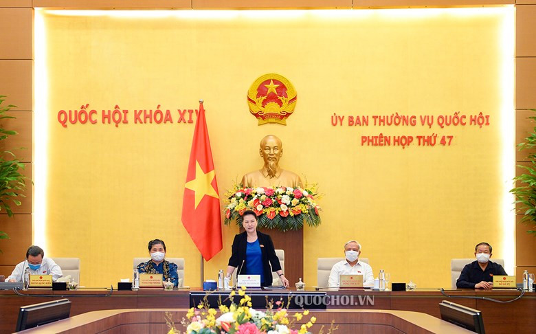 Chủ tịch Quốc hội phát biểu tại phiên họp Ủy ban Thường vụ