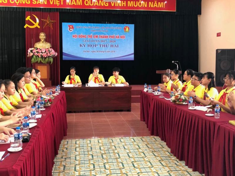 Hội đồng trẻ em TP Hà Nội họp với sự trao đổi thẳng thắn, cởi mở