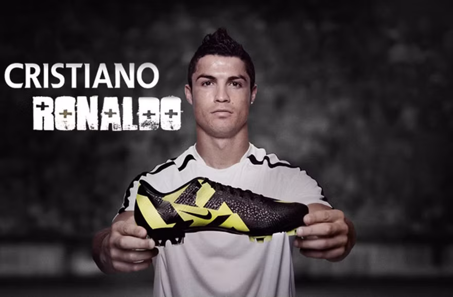 Ronaldo ký thỏa thuận trị giá gần 1 tỷ bảng mới Nike.
