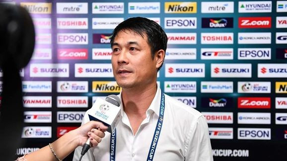 HLV Hữu Thắng thiết lập kỷ lục cùng ĐT Việt Nam.