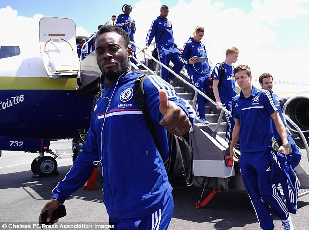 Michael Essien chuẩn bị gia nhập Muangthong United.