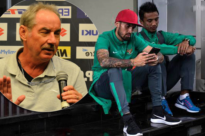 HLV Riedl cấm cầu thủ Indonesia chơi đêm ở Hà Nội.