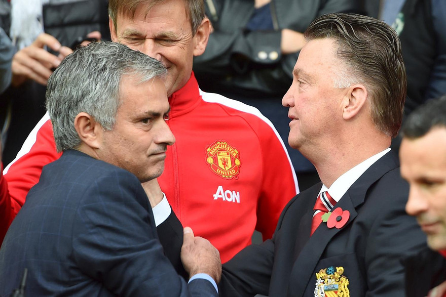 Thành tích của M.U dưới thời Mourinho kém hơn cả thời Van Gaal.