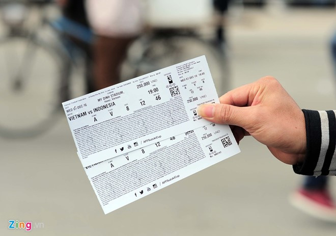 Giá vé chợ đen tăng gấp 3-4 lần so với giá vé từ ban tổ chức.