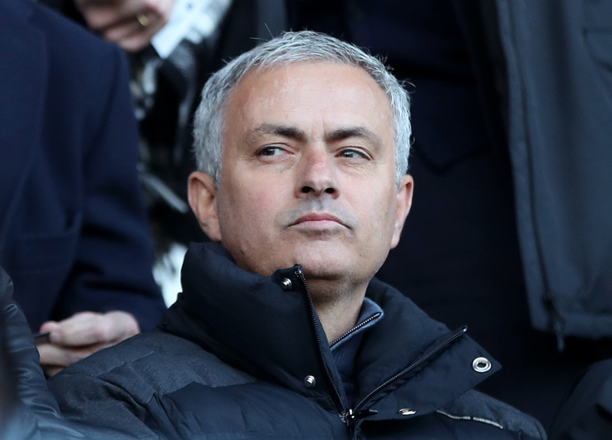 HLV Mourinho không hài lòng với đội ngũ y tế M.U.
