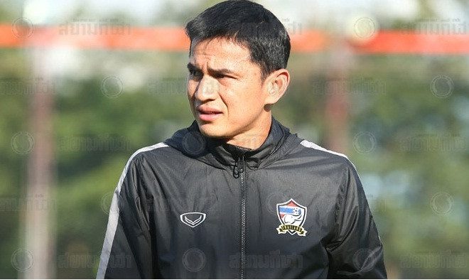 HLV Kiatisak lo lắng về nhân sự của ĐT Thái Lan.