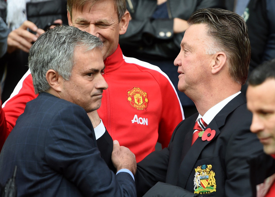 HLV Mourinho cố gắn xóa bỏ “triết lý Van Gaal” tại M.U.