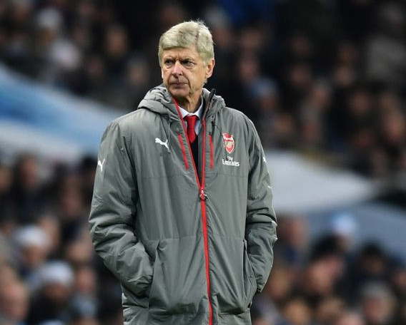 HLV Wenger chưa vội xem xét việc gia hạn với Arsenal.