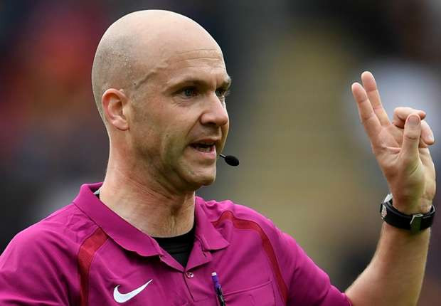  Taylor sẽ bắt chính trận derby nước Anh. Ảnh: Internet.