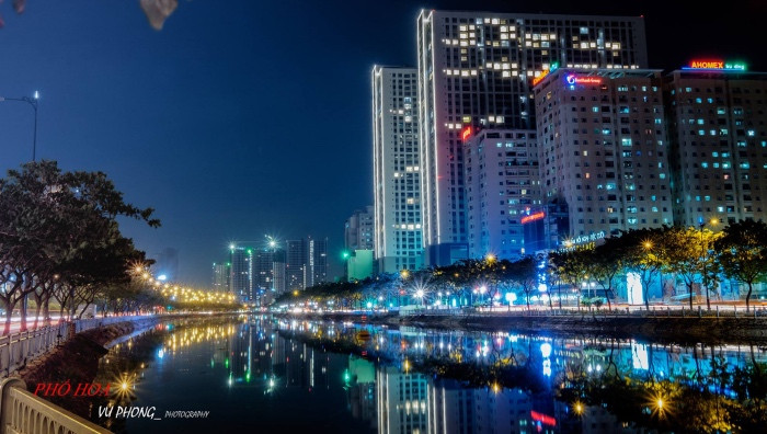 Sài Gòn về đêm qua góc nhìn của nhiếp ảnh 'tay ngang' Vũ Phong
