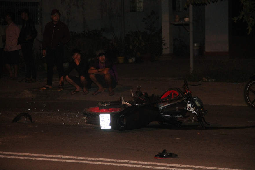 Nam thanh niên nguy kịch sau khi tụ tập đua xe trong đêm 