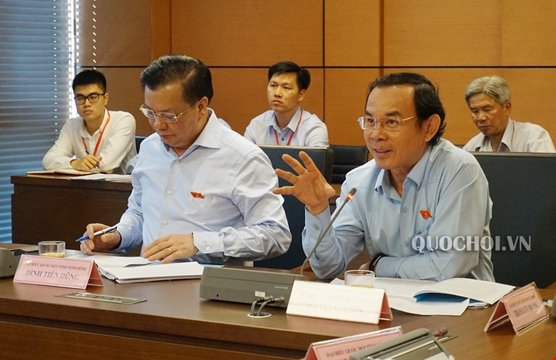 Ông Nguyễn Văn Nên trong lần phát biểu tại phiên họp tổ ở Quốc hội