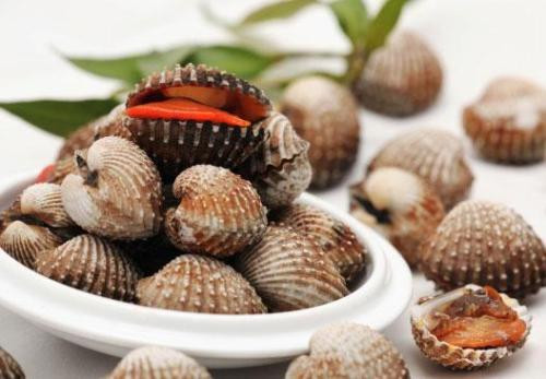 Chăm ăn những thực phẩm này, không bao giờ phải lo tóc rụng và bạc sớm