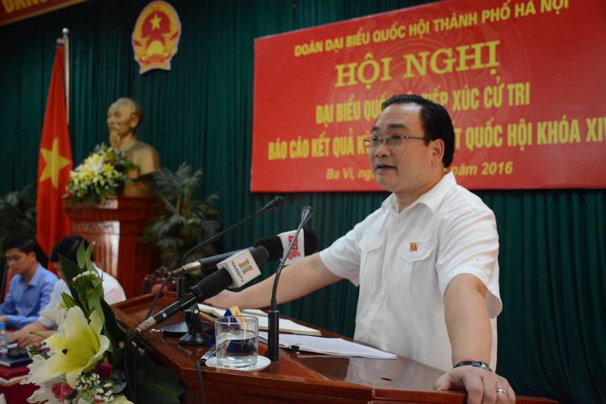 Bí thư Hoàng Trung Hải trao đổi với cử tri Ba Vì sáng 12/8