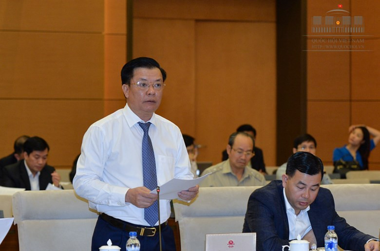 Bộ trưởng Tài chính Đinh Tiến Dũng