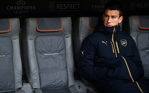 Koscielny dính chấn thương trước trận đấu với Bayern Munich.