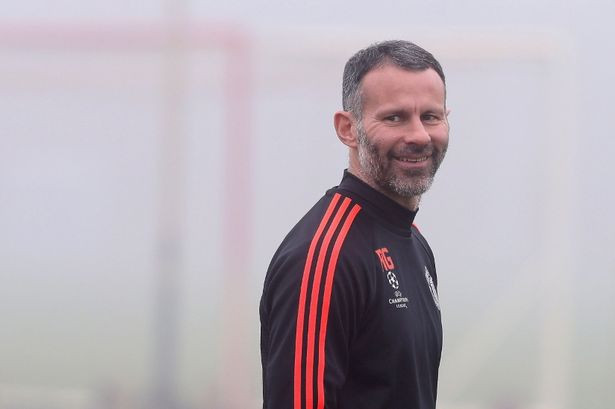 Giggs bắt đầu xem xét tới khả năng rời M.U. 