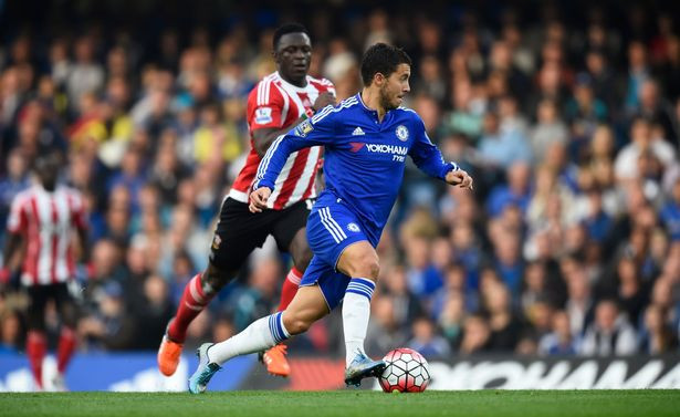 Hazard thất vọng vì bị Mourinho loại khỏi đội hình xuất phát.