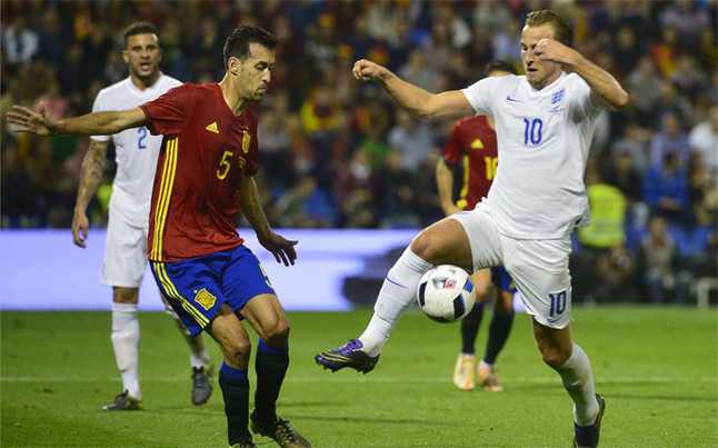 Sergio Busquets vừa dính chấn thương.