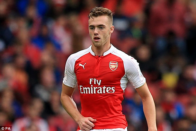 Arsenal bị phạt 60.000 bảng vì vụ chuyển nhượng Chambers.