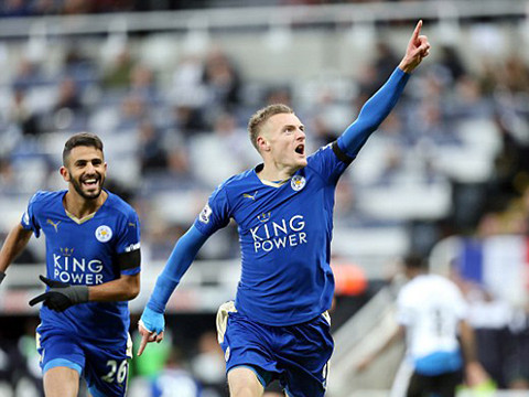 Jamie Vardy lập kỳ tích tại Premier League.