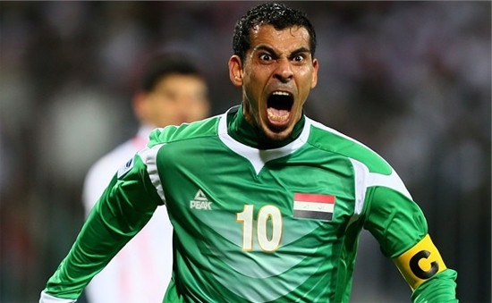Đội trưởng Younis Mahmoud của ĐT Iraq.