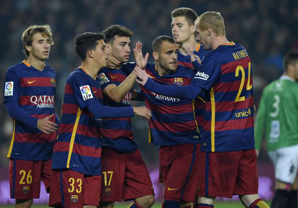 Barcelona chấp người vẫn thắng đậm Villanovense.