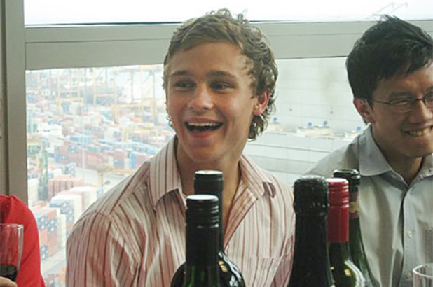 Ngôi sao bóng bầu dục Australia Sam Ballard 