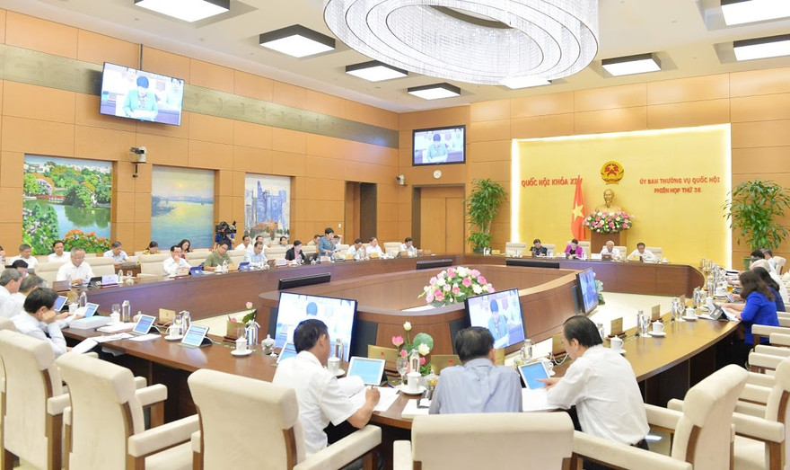 Thường vụ Quốc hội dành cả ngày chất vấn các thành viên Chính phủ