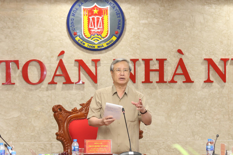 Thường trực Ban Bí thư Trần Quốc Vượng tại buổi làm việc với KTNN