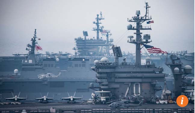 Lần đầu tiên tàu sân bay USS Carl Vinson tập trận chung với các tàu khu trục của Nhật. Ảnh: SCMP