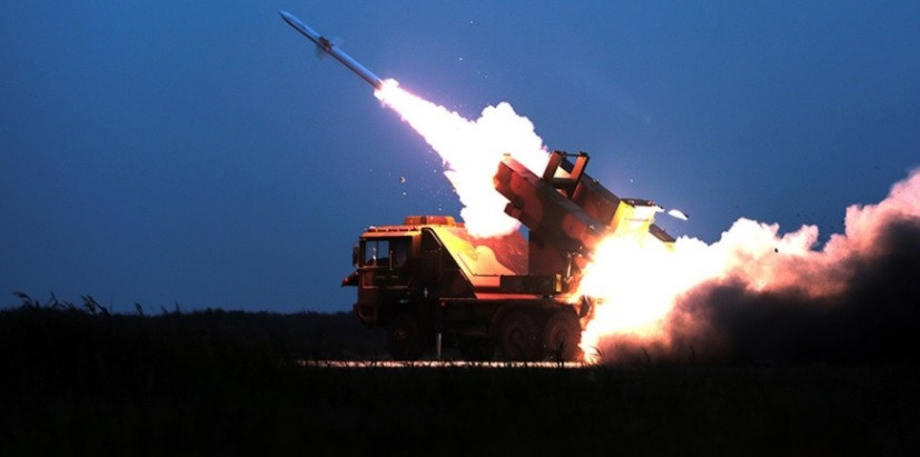 Trung Quốc bắn hạ tên lửa đang bay trong cuộc tập trận quân sự sáng 5/9 tại vịnh Bột Hải. Ảnh: SCMP