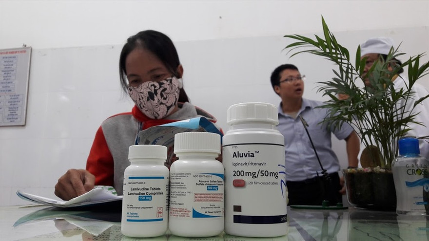 Việt Nam là nước duy nhất huy động nguồn lực trong nước thông qua bảo hiểm y tế để chi trả cho các dịch vụ điều trị HIV. Ảnh minh họa.