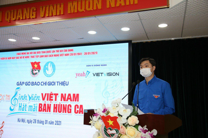 Anh Nguyễn Minh Triết, Trưởng ban Thanh niên Trường học T.Ư Đoàn, Phó Chủ tịch thường trực T.Ư Hội SVVN giới thiệu về cuộc thi “Sinh viên Việt Nam – hát mãi bản hùng ca” 